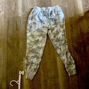 Women’s small ghost sweatpants from target